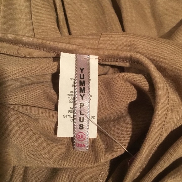 Yummy Plus Top - Picture 11 of 11